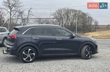 Позашляховик / Кросовер Kia Niro 2021 в 