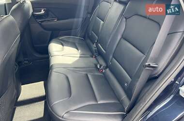 Позашляховик / Кросовер Kia Niro 2020 в 