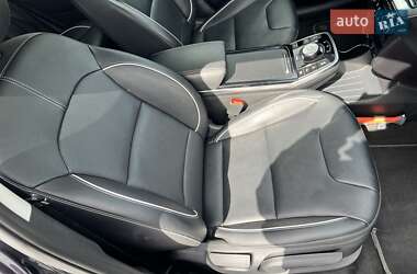 Позашляховик / Кросовер Kia Niro 2020 в 