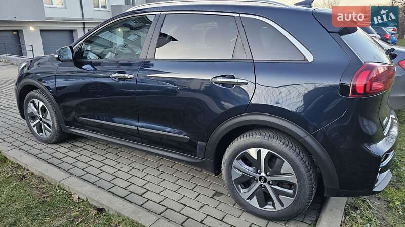 Внедорожник / Кроссовер Kia Niro 2020 в Ужгороде