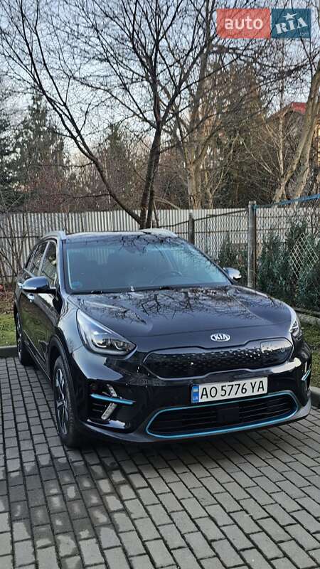 Позашляховик / Кросовер Kia Niro 2020 в 