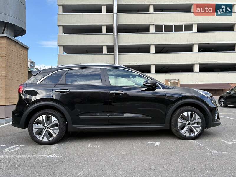 Внедорожник / Кроссовер Kia Niro 2020 в Киеве