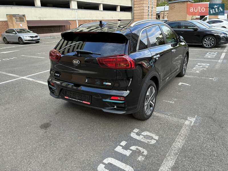 Внедорожник / Кроссовер Kia Niro 2020 в Киеве