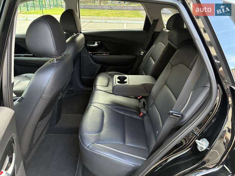 Внедорожник / Кроссовер Kia Niro 2020 в Киеве