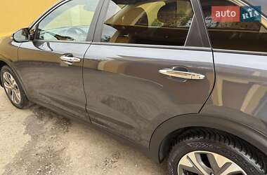 Позашляховик / Кросовер Kia Niro 2020 в 