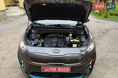 Позашляховик / Кросовер Kia Niro 2020 в 