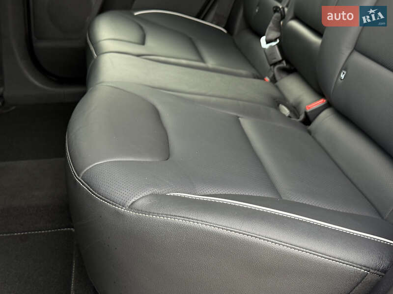 Внедорожник / Кроссовер Kia Niro 2021 в Ровно
