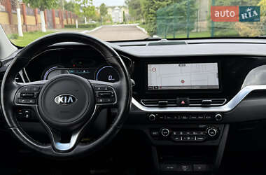 Позашляховик / Кросовер Kia Niro 2021 в 