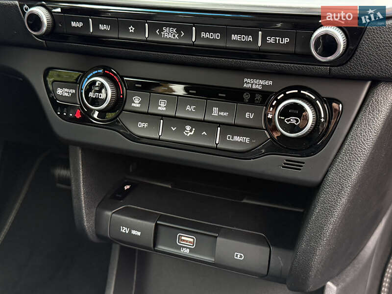 Внедорожник / Кроссовер Kia Niro 2021 в Ровно