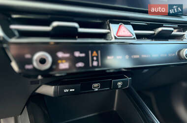 Внедорожник / Кроссовер Kia Niro 2023 в 