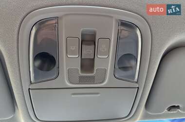 Позашляховик / Кросовер Kia Niro 2021 в 