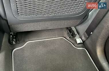Позашляховик / Кросовер Kia Niro 2021 в 