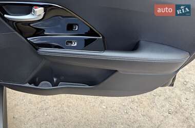 Позашляховик / Кросовер Kia Niro 2021 в 