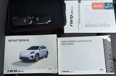 Позашляховик / Кросовер Kia Niro 2021 в 