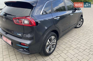 Позашляховик / Кросовер Kia Niro 2019 в 