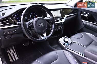 Позашляховик / Кросовер Kia Niro 2021 в 