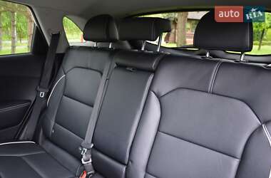 Позашляховик / Кросовер Kia Niro 2021 в 