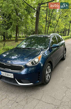 Позашляховик / Кросовер Kia Niro 2017 в Києві