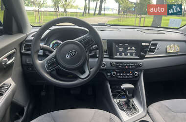 Позашляховик / Кросовер Kia Niro 2017 в Києві
