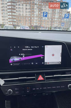 Внедорожник / Кроссовер Kia Niro 2023 в 