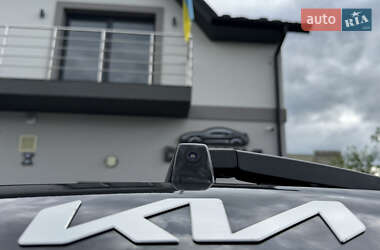Внедорожник / Кроссовер Kia Niro 2022 в 