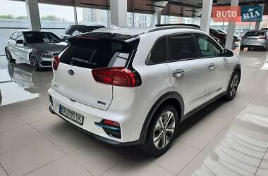 Внедорожник / Кроссовер Kia Niro 2020 в 