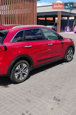 Внедорожник / Кроссовер Kia Niro 2019 в 