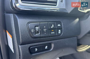 Внедорожник / Кроссовер Kia Niro 2019 в 