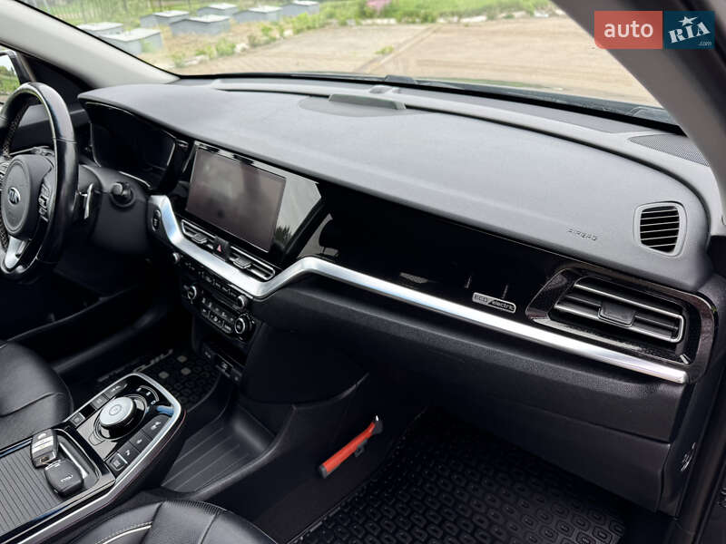 Позашляховик / Кросовер Kia Niro 2020 в Дубні