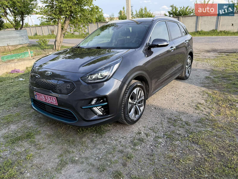 Позашляховик / Кросовер Kia Niro 2020 в 