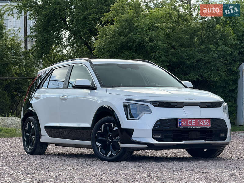 Позашляховик / Кросовер Kia Niro 2023 в Дрогобичі