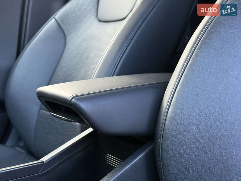 Позашляховик / Кросовер Kia Niro 2023 в Дрогобичі