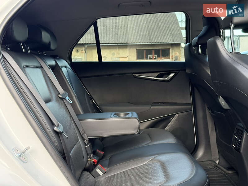 Позашляховик / Кросовер Kia Niro 2023 в Дрогобичі
