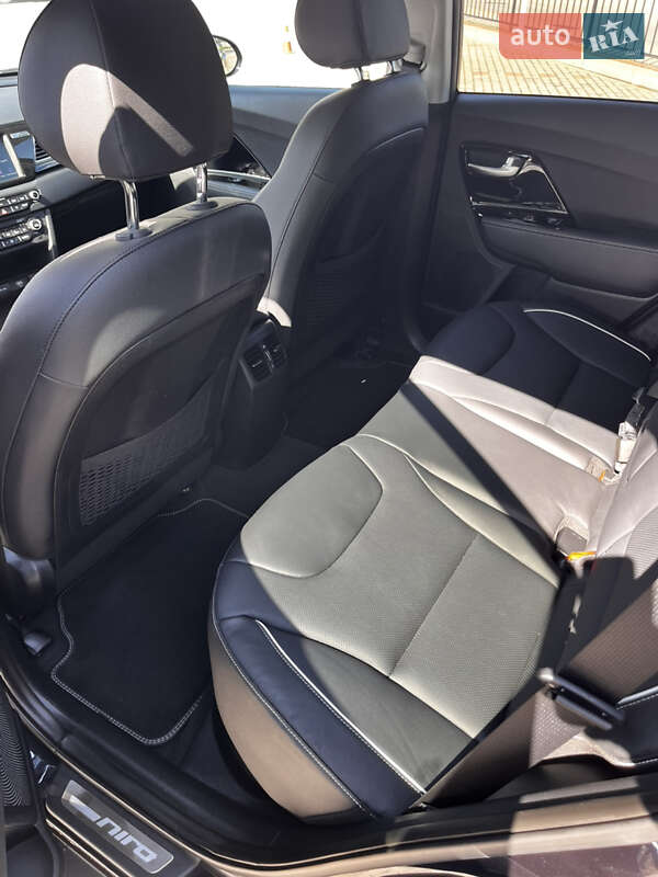 Позашляховик / Кросовер Kia Niro 2019 в Житомирі