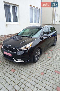Внедорожник / Кроссовер Kia Niro 2017 в Львове