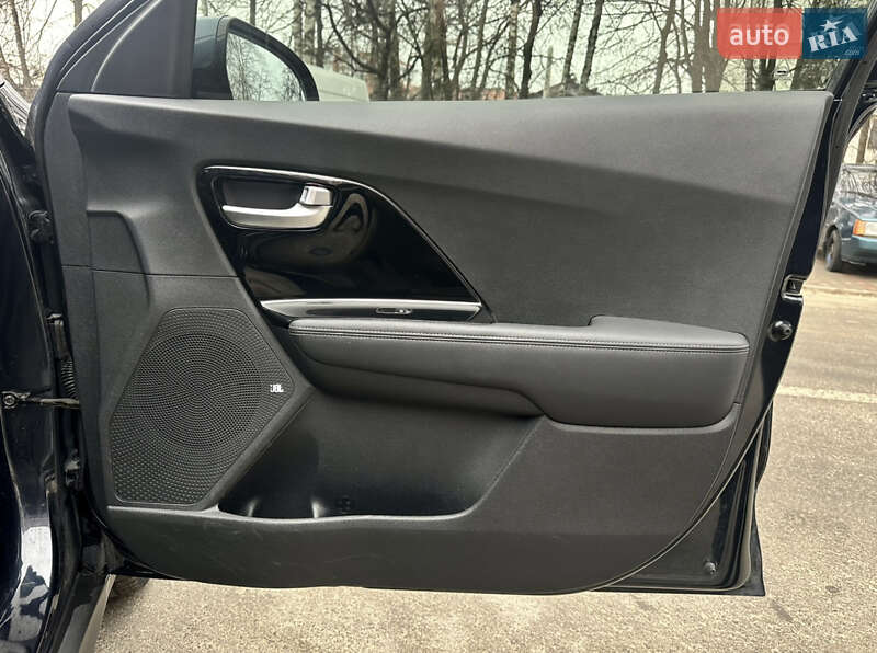 Внедорожник / Кроссовер Kia Niro 2019 в Тернополе