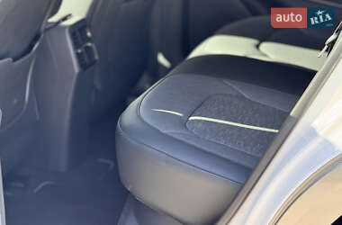 Внедорожник / Кроссовер Kia Niro 2023 в 