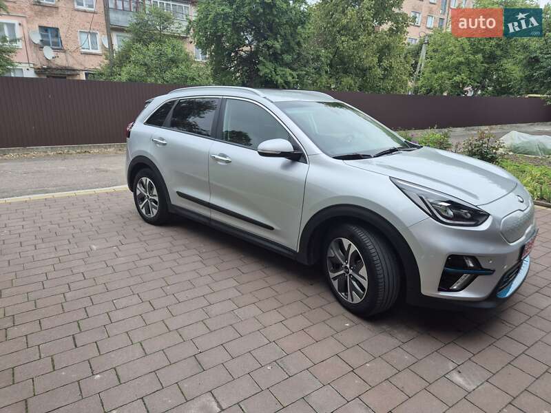 Внедорожник / Кроссовер Kia Niro 2019 в Дубно
