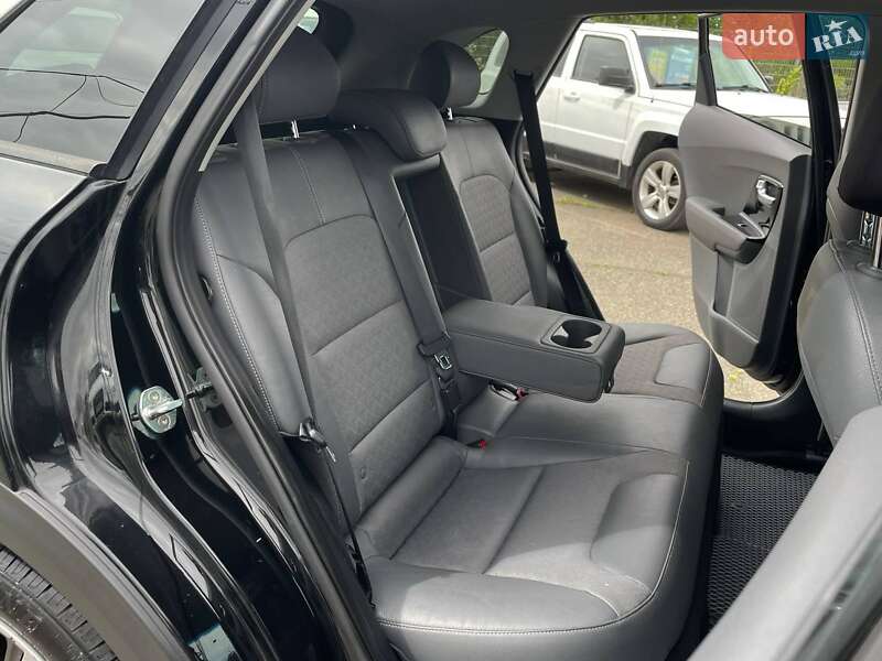 Внедорожник / Кроссовер Kia Niro 2017 в Одессе