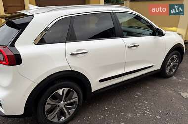 Позашляховик / Кросовер Kia Niro 2020 в 