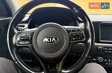 Позашляховик / Кросовер Kia Niro 2020 в 