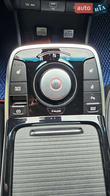 Внедорожник / Кроссовер Kia Niro 2020 в Ужгороде