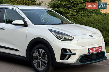 Внедорожник / Кроссовер Kia Niro 2021 в 