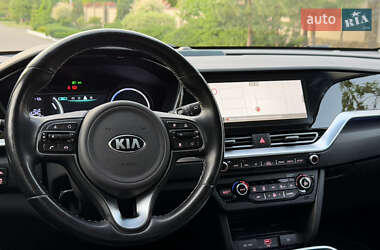 Внедорожник / Кроссовер Kia Niro 2021 в 