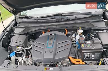 Позашляховик / Кросовер Kia Niro 2021 в 