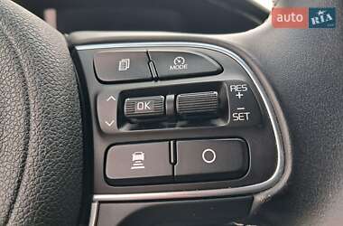 Позашляховик / Кросовер Kia Niro 2021 в 