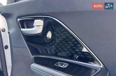 Позашляховик / Кросовер Kia Niro 2021 в 