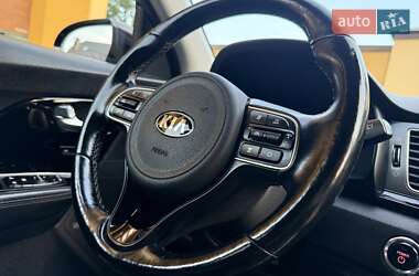 Внедорожник / Кроссовер Kia Niro 2019 в 