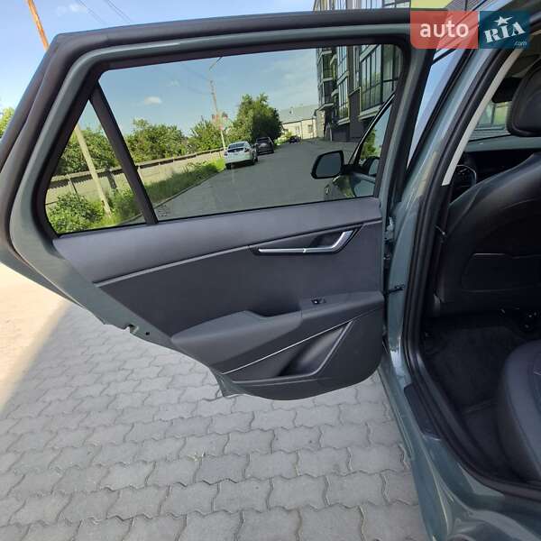 Позашляховик / Кросовер Kia Niro 2024 в Жовкві
