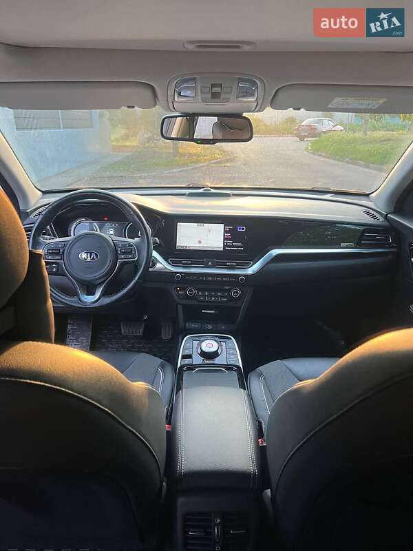Позашляховик / Кросовер Kia Niro 2021 в Миколаєві